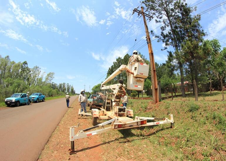 Mañana desde las 08:00 hasta las 13:00 se realizarán trabajos de mejoramiento del sistema de distribución de energía eléctrica en las compañías Cañada San Rafael y Costa Sosa de Luque