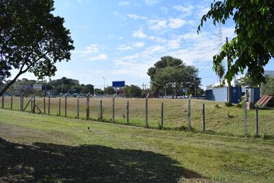 El predio cercado es el inmueble que está ubicado al costado del espigón presidencial.