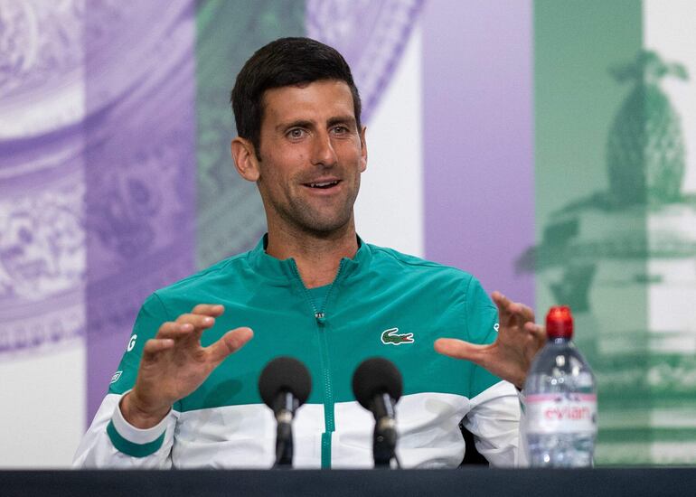 El serbio Novak Djokovic quiere alcanzar en Wimbledon a Roger Federer y Rafael Nadal Logrando su vigésimo Grand Slam,