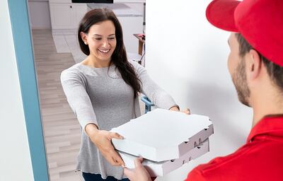 Quedate en casa que el delivery te lleva también el reintegro. El cliente puede acceder a 30% de reintegro en su pago online, desde el 28 de marzo al 4 de abril.
