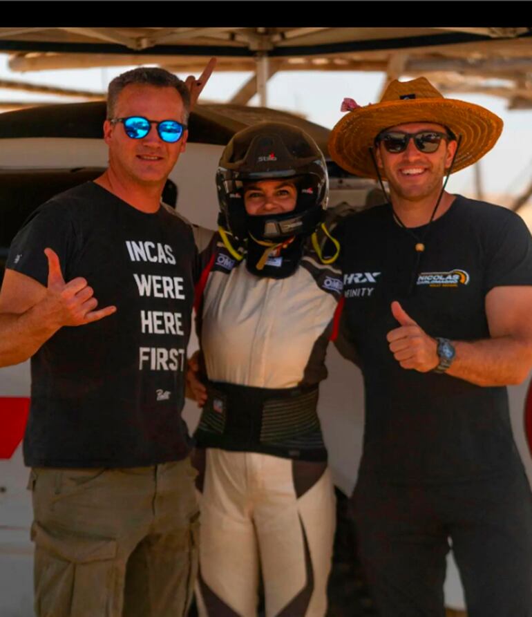 Andrea Lafarja Bittar (centro), Nicolás Fuchs (izq.) y Nicolás Carlomagno (der.)