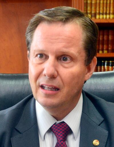 Alberto Martínez Simón, ministro que conformó la Sala Constitucional para atender la presentación.