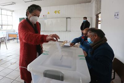 En un Chile acostumbrado cada vez más a la división, parece que hay algo que sí concita acuerdo: los comicios del domingo 21 son los más inciertos de la democracia. (archivo)