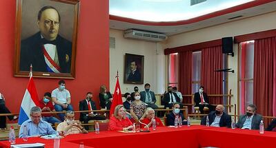 Un grupo de dirigentes colorados presentó el pasado viernes una serie de reclamos sobre la convención partidaria del sábado.