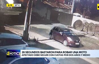 26 segundos bastaron para robar una moto
