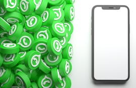 WhatsApp trabaja en cambiar el límite de tiempo del que disponen los usuarios para eliminar un mensaje que hayan enviado a otros contactos y planea ampliarlo hasta los 2 días y 12 horas en dispositivos Android.
