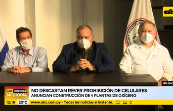 No descartan rever prohibición de celulares