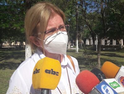 Beatriz Denis nuevamente dialogó con la prensa luego de participar de una misa en Concepción.