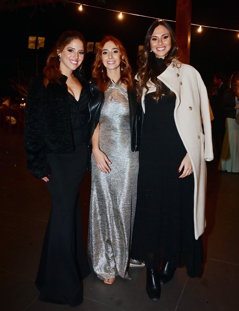 Martina Leyes, Gabriela Chaparro y Eugenia Camperchioli.