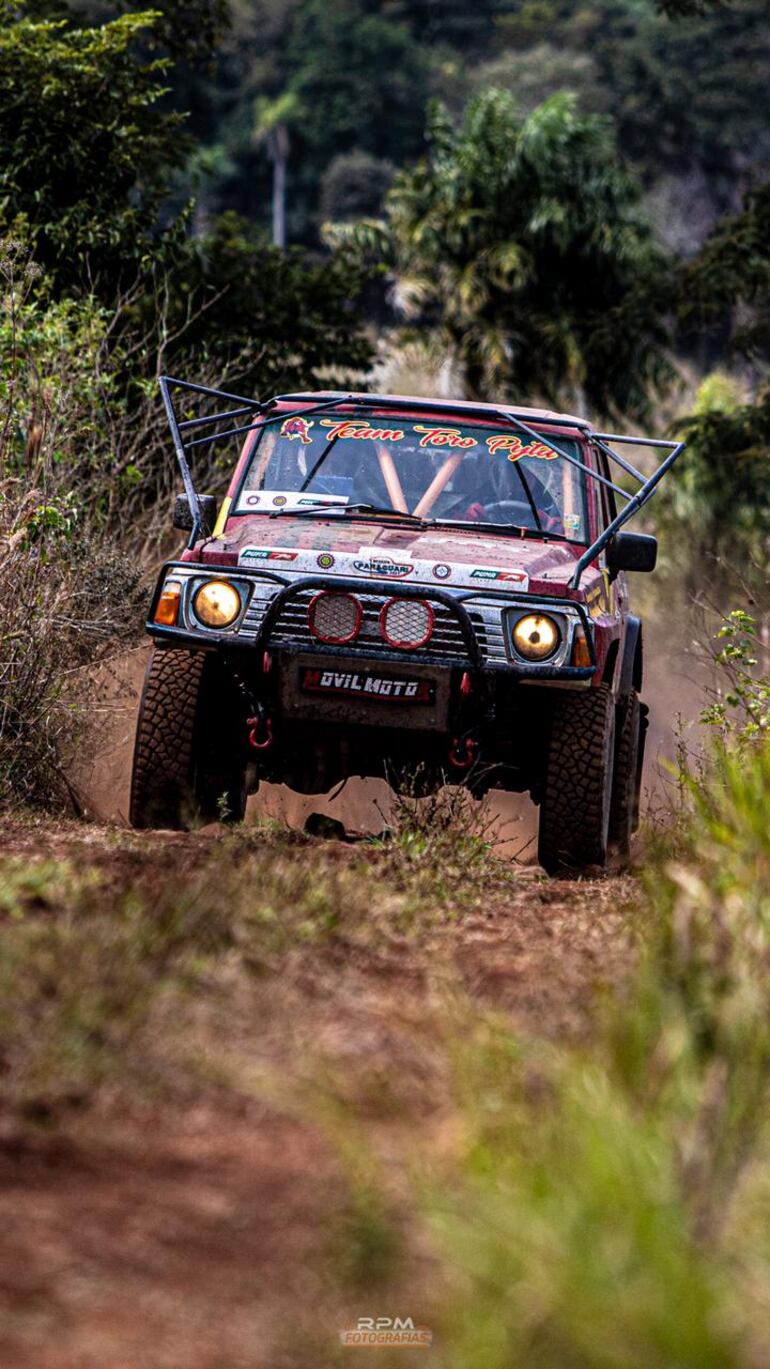 En la categoría Camionetas Grupo N, le líder de la competencia es Nery González con la Nissan Patrol Safari.