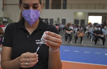 La vacunación se extenderá a niños de 12 a 18 años de edad con enfermedades de base.
