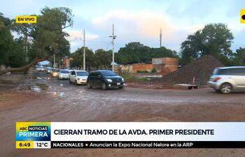 Cierran tramo Primer Presidente por trabajos pluviales