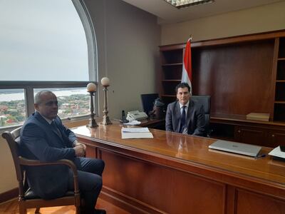 Camilo Benítez, contralor (izquierda), Gustavo Santander, ministro de la CSJ (derecha). (gentileza).