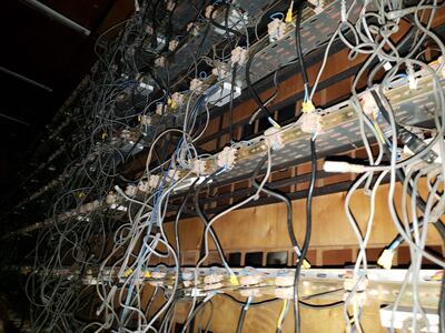 Los intervinientes hallaron toda una infraestructura para criptominería.