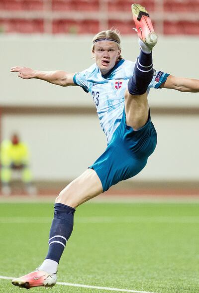 Erling   Haaland, 20 años, de la selección noruega. Dortmund lo tasó en 180 millones de euros.