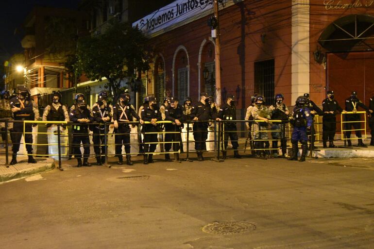 /pf/resources/images/abc-placeholder.png?d=2393