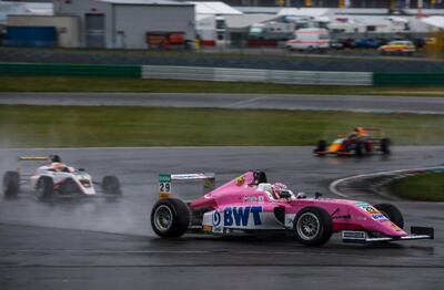 Bajo lluvia durante toda la jornada se cumplieron los entrenamientos y las tandas de clasificación para las carreras uno y dos de la sexta fecha, en el circuito de Lausitzring.
