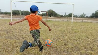 En el Día del Niño, la SND hizo entrega de 4.500 pelotas. Foto: Gentileza SND.