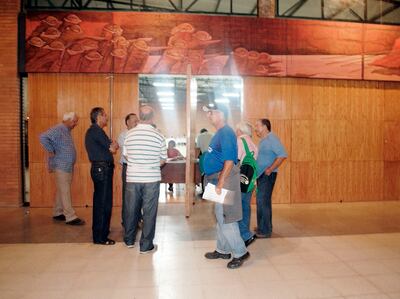 Sindicalistas también están preocupados por una obra de arte que se encuentra en la sede.