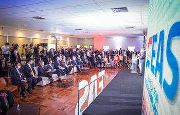 Acto de celebración de la creación de alrededor de 1.000 empresas bajo la nueva personería jurídica "Empresa por Acciones Simplificadas” (EAS).