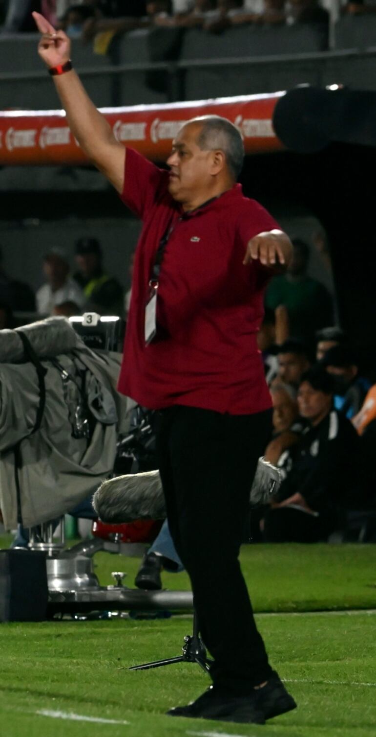 Francisco Arce, entrenador de Cerro Porteño.