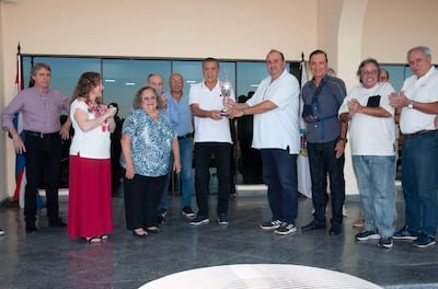 Gerardo García y Luis Yaryes, junto a allegados del Dr. Garcete.