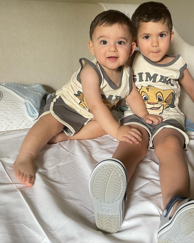 Rafael y Benjamín, los dos bellos hijos de Rubén Rubin y Camila Rienzi. (Instagram/Rubén Rubin)