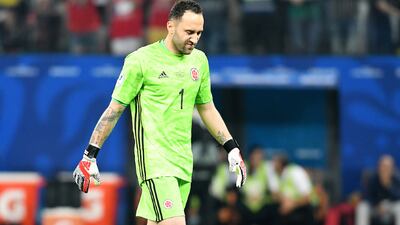 David Ospina no jugará en Colombia.