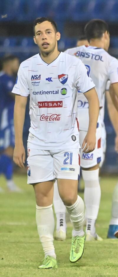 Carlos  Arrúa le marcó en los tres partidos a Olimpia este año.