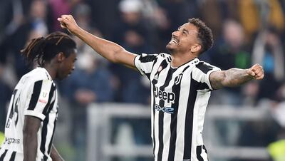Danilo celebra su gol, el segundo para la victoria 2-0 de Juventus ante Fiorentina.