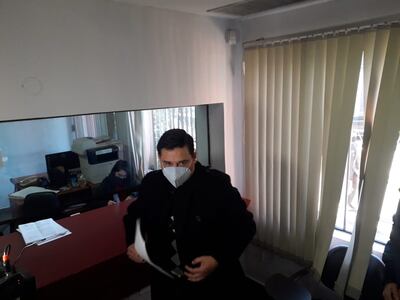 Enrique Salyn Buzarquis, presentando una denuncia formal en Fiscalía esta mañana.