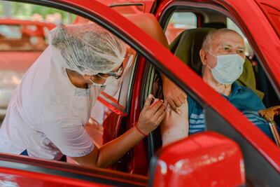 Desde este lunes, el predio de la SND funge como centro vacunatorio.