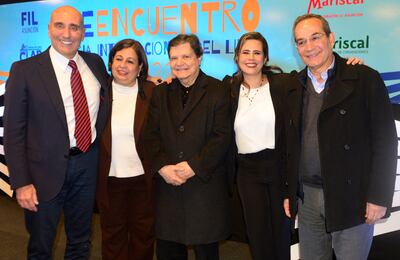 Carlos Mateo Balmelli, Esperanza Martínez, Euclides Acevedo, Kattya González y Martín Burt.