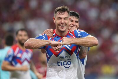 Diego Churín, delantero de Cerro Porteño, celebra el tanto que convirtió contra Fortaleza por la ida de la Fase 3 de la Copa Libertadores en el estadio Castelao, en Fortaleza, Brasil.