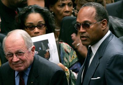 F. Lee Bailey y O.J. Simpson en una fotografía tomada en 2005.