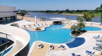 El Resort Yacht y Golf Club Paraguayo propone tarifas especiales, como el Plus y el Premium.