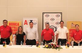 Directivos del CIT y de la Asociación Paraguaya de Tenis participaron del lanzamiento del torneo.