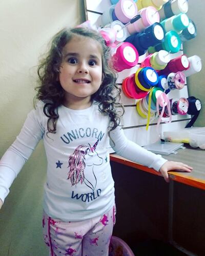 Ana Paula Espínola Carvallo tiene cuatro años y es  miniemprendedora.