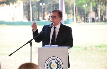 Nicanor Duarte Frutos usó su discurso para defender al presidente Mario Abdo y cuestionar indirectamente a Horacio Cartes.