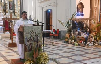 Padre Reinaldo Roa Servín, párroco de la Catedral asuncena.