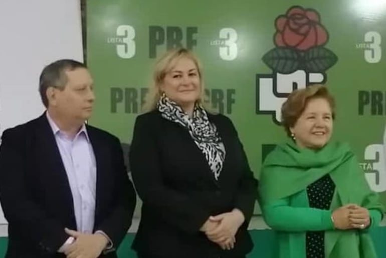 Guillermo Ferreiro, Esther Roa y Josefina Duarte.