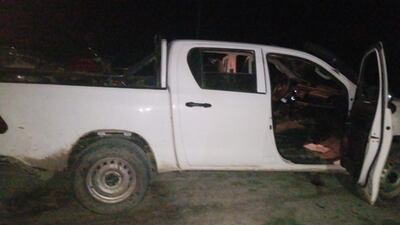 Camioneta robada en el supuesto asalto y recuperada por los uniformados policiales.