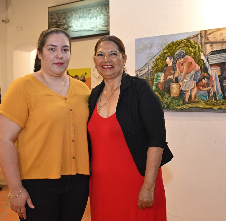 Antonella Santacruz y Rossana Castillo.
