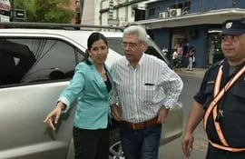 Froilán Enrique Peralta Torres, exrector de la UNA, se encuentra prófugo y debe volver a la cárcel para cumplir su condena de tres años por lesión de confianza, sentenciada en agosto de 2022.