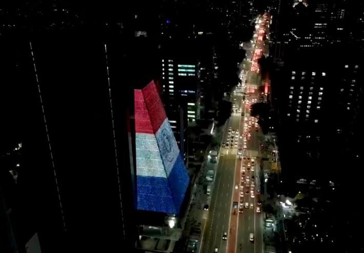 Homenaje en Brasil por los 211 años de Independencia de Paraguay.