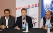 El experto de la UIP, Jorge Garichoche, Aran Cunego, y Diego Oddone, en el acto de presentación del proyecto de investigación de la informalidad, en el Pabellón Industrial, de la Expo 2022.