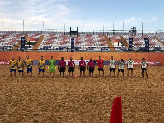 Se disputa la fase clasificatoria del I Campeonato Nacional de Interligas de fútbol playa, en el estadio mundialista Los Pynandi.