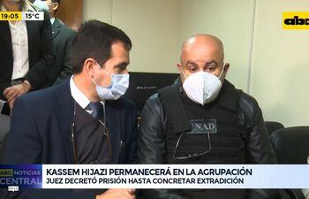 El brasileño de origen libanés Kassem Mohamad Hijazi (d.), en una audiencia en tribunales. Tiene proceso de extradición por pedido de los Estados Unidos.