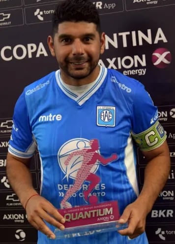 Néstor Ortigoza (36) fue la figura del partido del jueves.