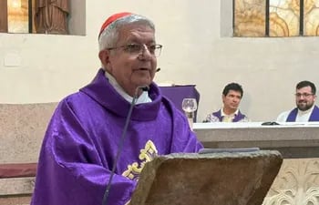 Cardenal Adalberto Martínez Flores.